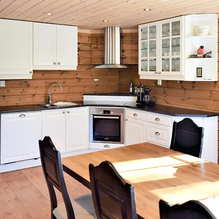 Holiday home Lovely In With Jacuzzi *